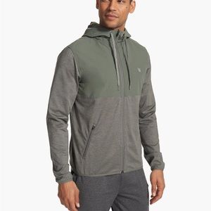 Men’s Vuori Sunday Element Jacket - size XL